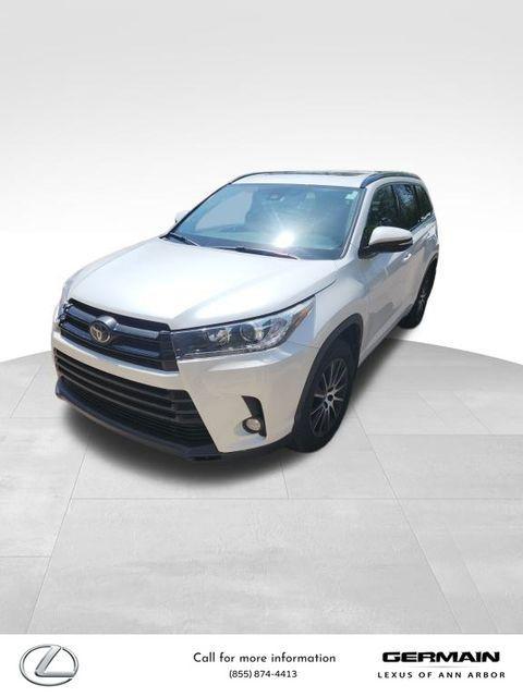used 2018 Toyota Highlander car, priced at $24,995