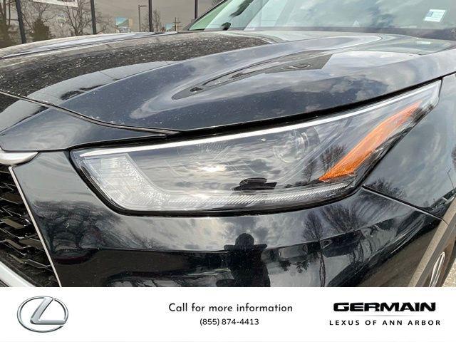 used 2021 Toyota Highlander car, priced at $28,495