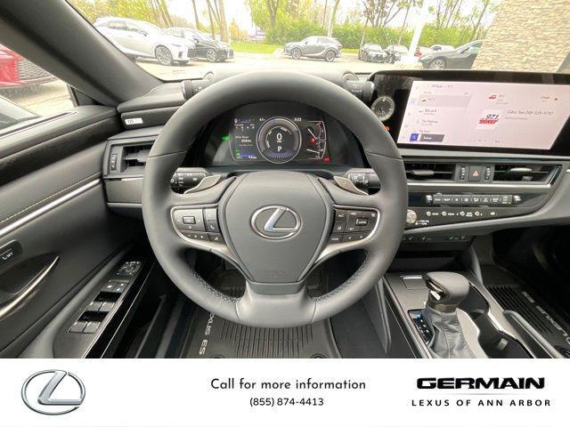 new 2025 Lexus ES 300h car