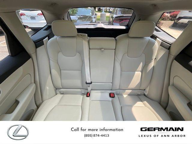 used 2024 Volvo XC60 car