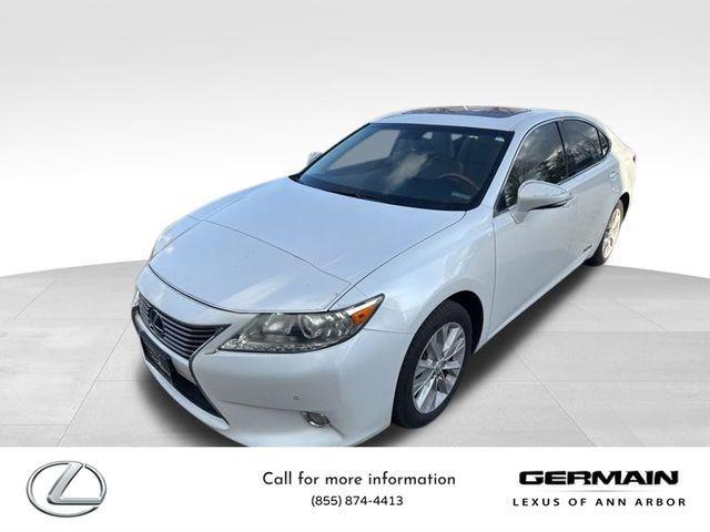 used 2013 Lexus ES 300h car, priced at $13,495