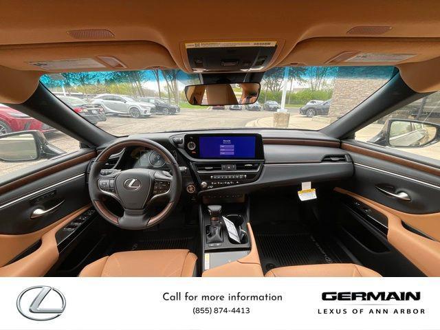 new 2025 Lexus ES 300h car