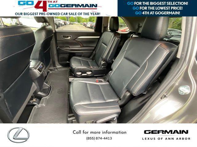used 2018 Toyota Highlander car, priced at $19,995