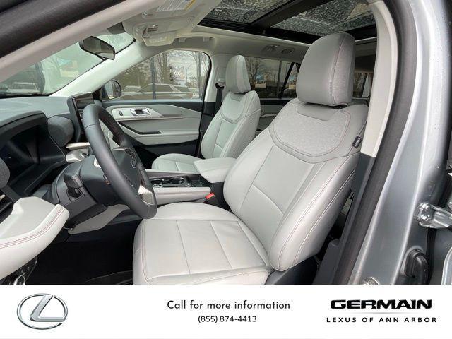 used 2025 Ford Explorer car, priced at $44,995