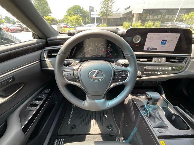 used 2025 Lexus ES 350 car, priced at $42,995