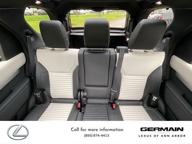 used 2023 Land Rover Discovery car, priced at $47,995