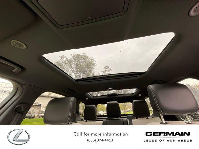 used 2023 Land Rover Discovery car, priced at $47,995