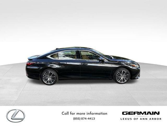used 2025 Lexus ES 300h car, priced at $47,495
