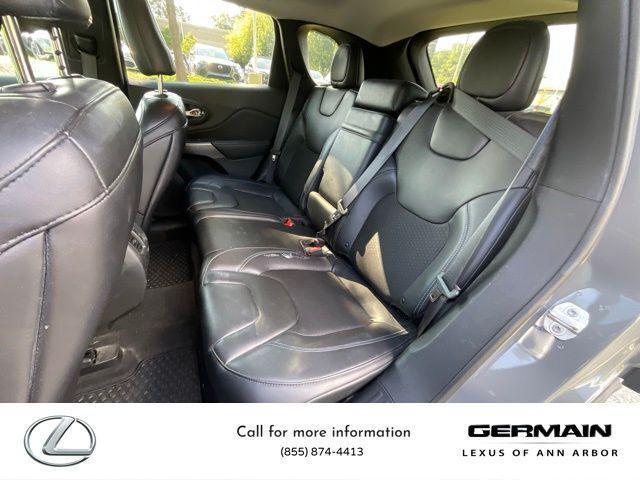 used 2019 Jeep Cherokee car, priced at $16,995