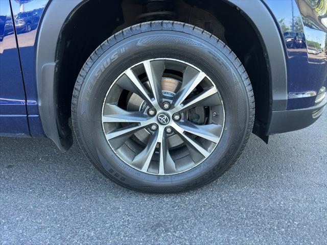 used 2016 Toyota Highlander car, priced at $24,521