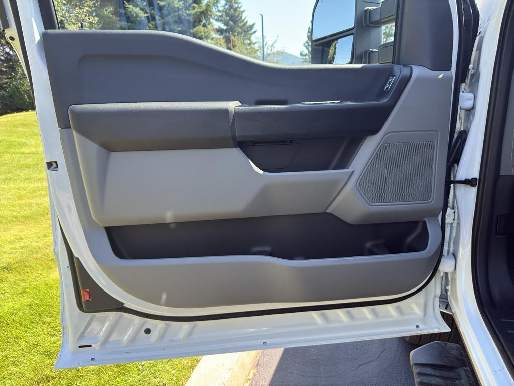 new 2025 Ford F-350 car, priced at $58,113