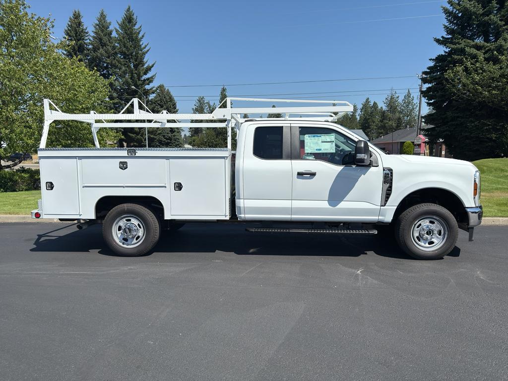 new 2025 Ford F-350 car, priced at $58,113