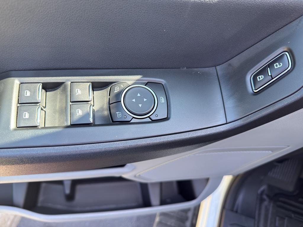 new 2025 Ford F-350 car, priced at $58,113