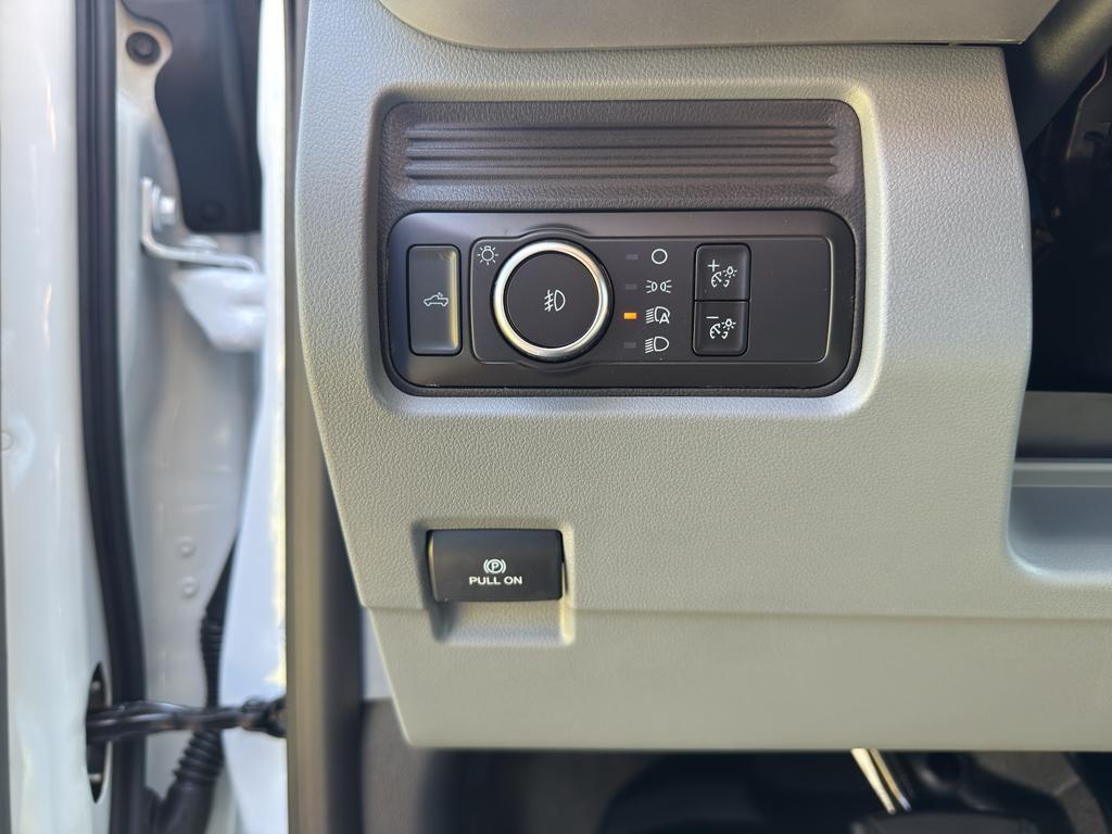 new 2025 Ford F-350 car, priced at $58,113
