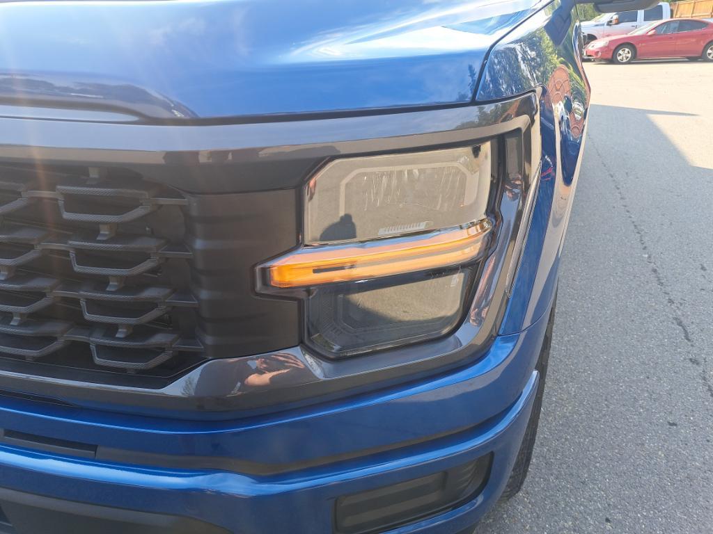 new 2025 Ford F-150 car, priced at $49,027
