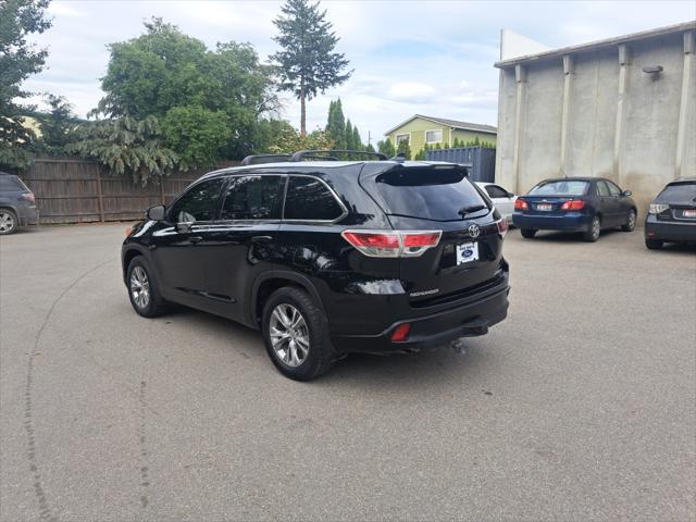 used 2015 Toyota Highlander car, priced at $22,875