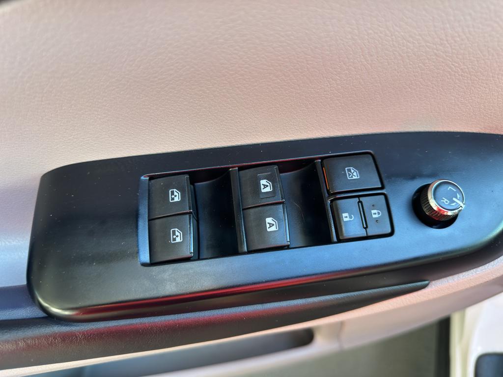 used 2018 Toyota Highlander car, priced at $26,947