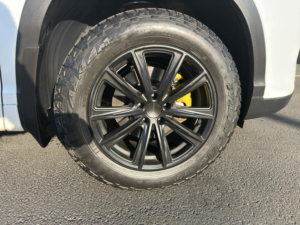 used 2018 Toyota Highlander car, priced at $26,947