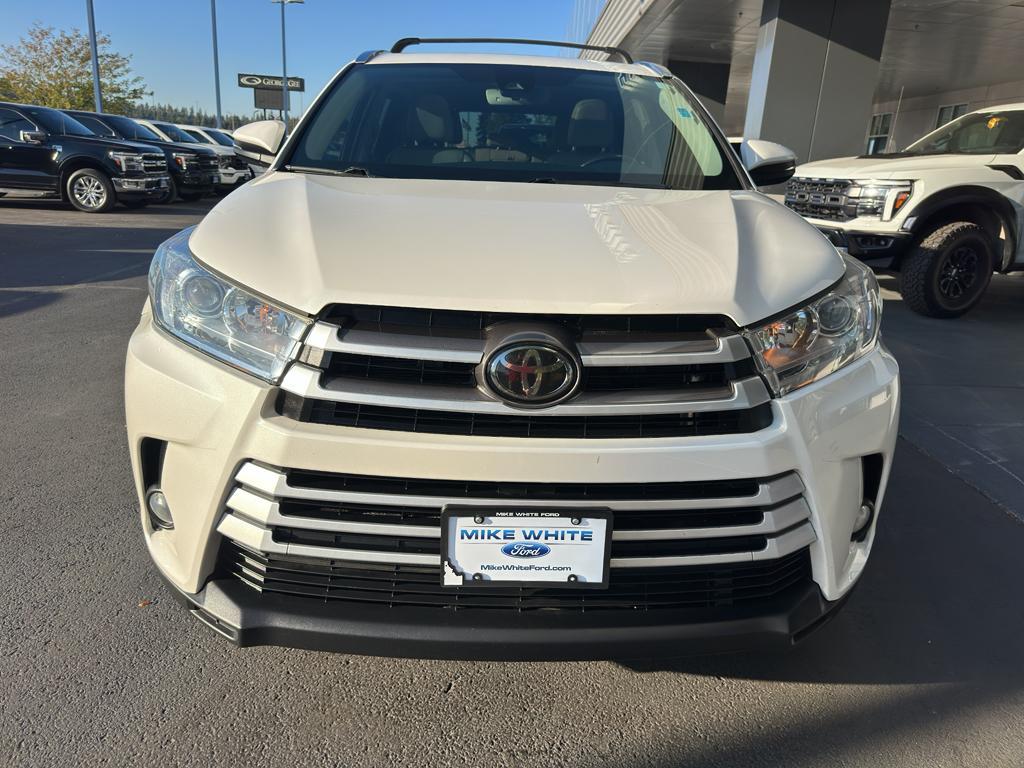 used 2018 Toyota Highlander car, priced at $26,947