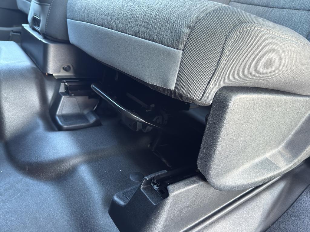 new 2025 Ford F-150 car, priced at $47,043