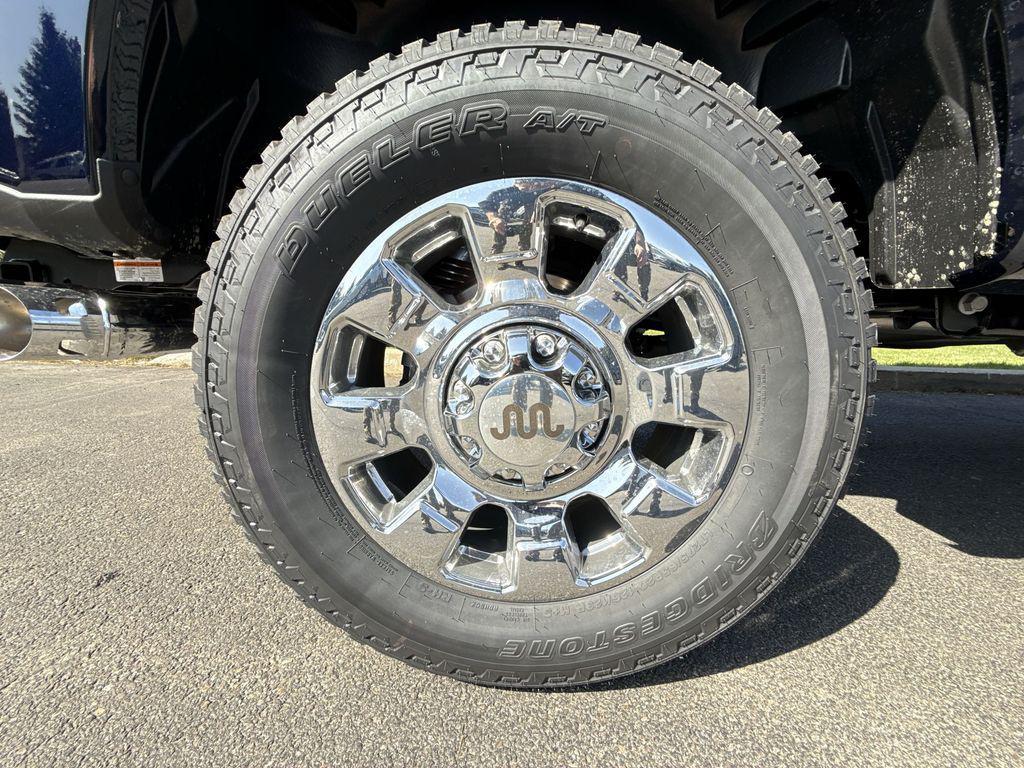 new 2025 Ford F-350 car, priced at $94,058