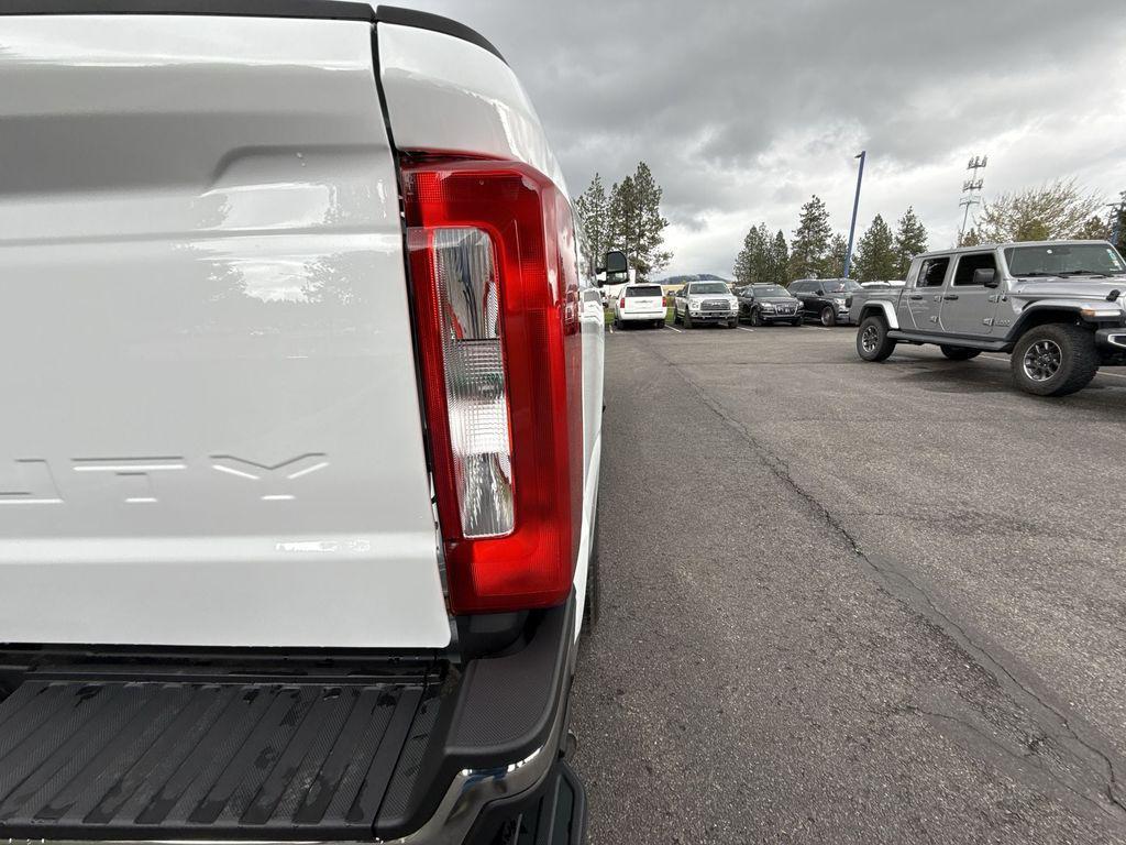new 2025 Ford F-250 car, priced at $52,640