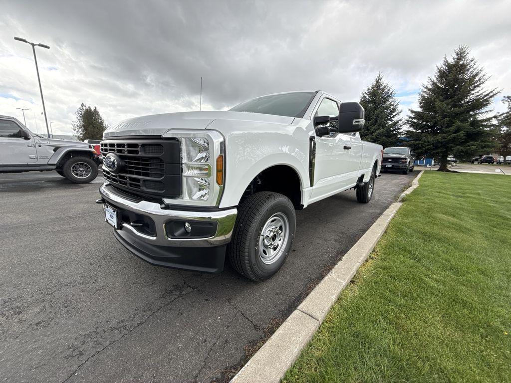 new 2025 Ford F-250 car, priced at $52,640