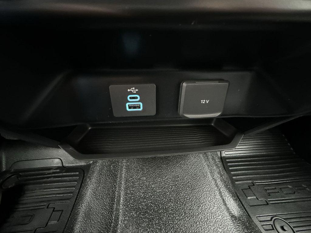 new 2025 Ford F-250 car, priced at $52,640