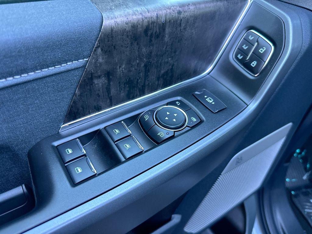 new 2025 Ford F-350 car, priced at $89,520