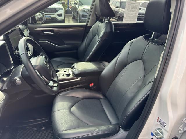 used 2023 Toyota Highlander car, priced at $44,750