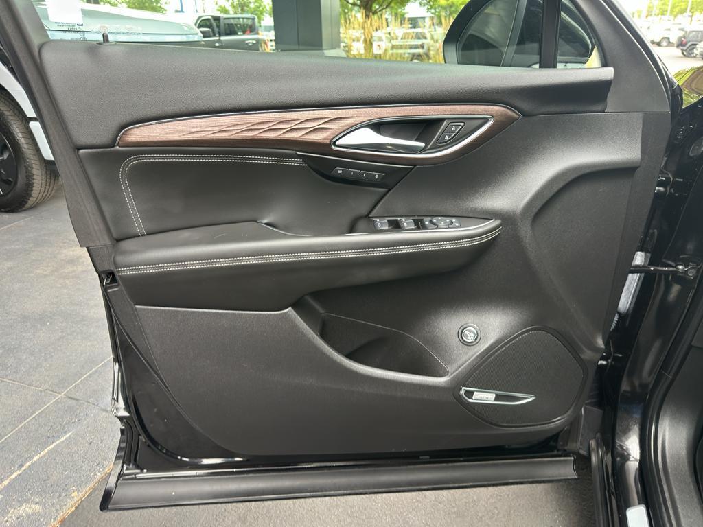 used 2023 Buick Envision car, priced at $36,675