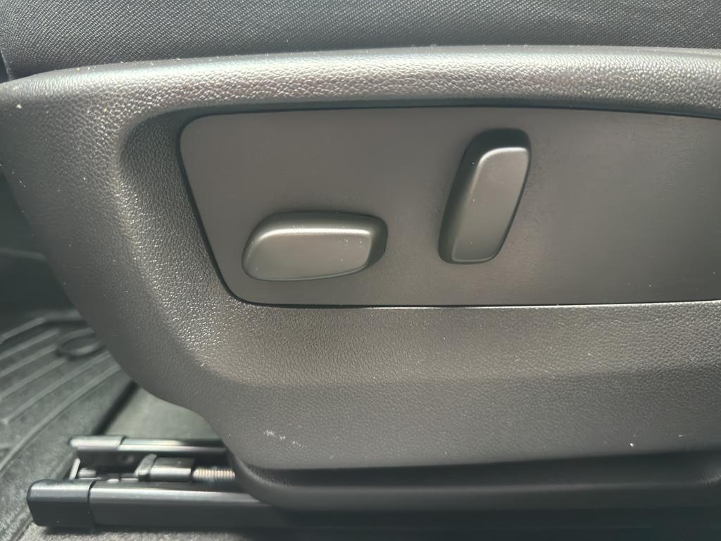 used 2023 Buick Envision car, priced at $36,675