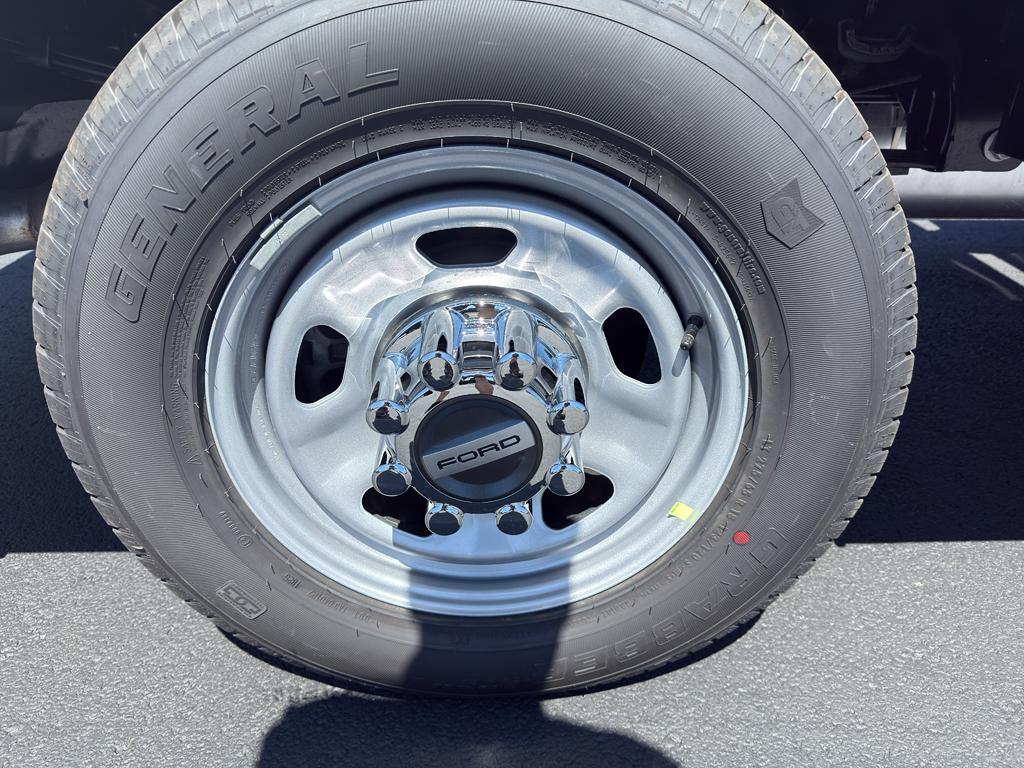 new 2025 Ford F-350 car, priced at $58,113