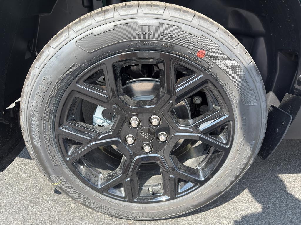 new 2025 Ford Maverick car, priced at $42,505