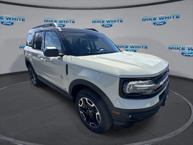 new 2024 Ford Bronco Sport car, priced at $39,887