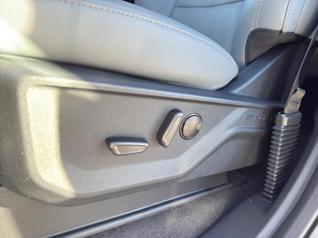 new 2025 Ford F-150 Lightning car, priced at $76,925