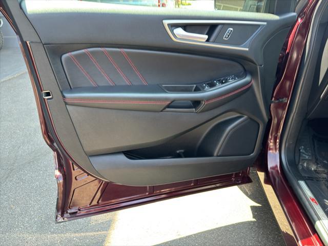 used 2024 Ford Edge car, priced at $36,870