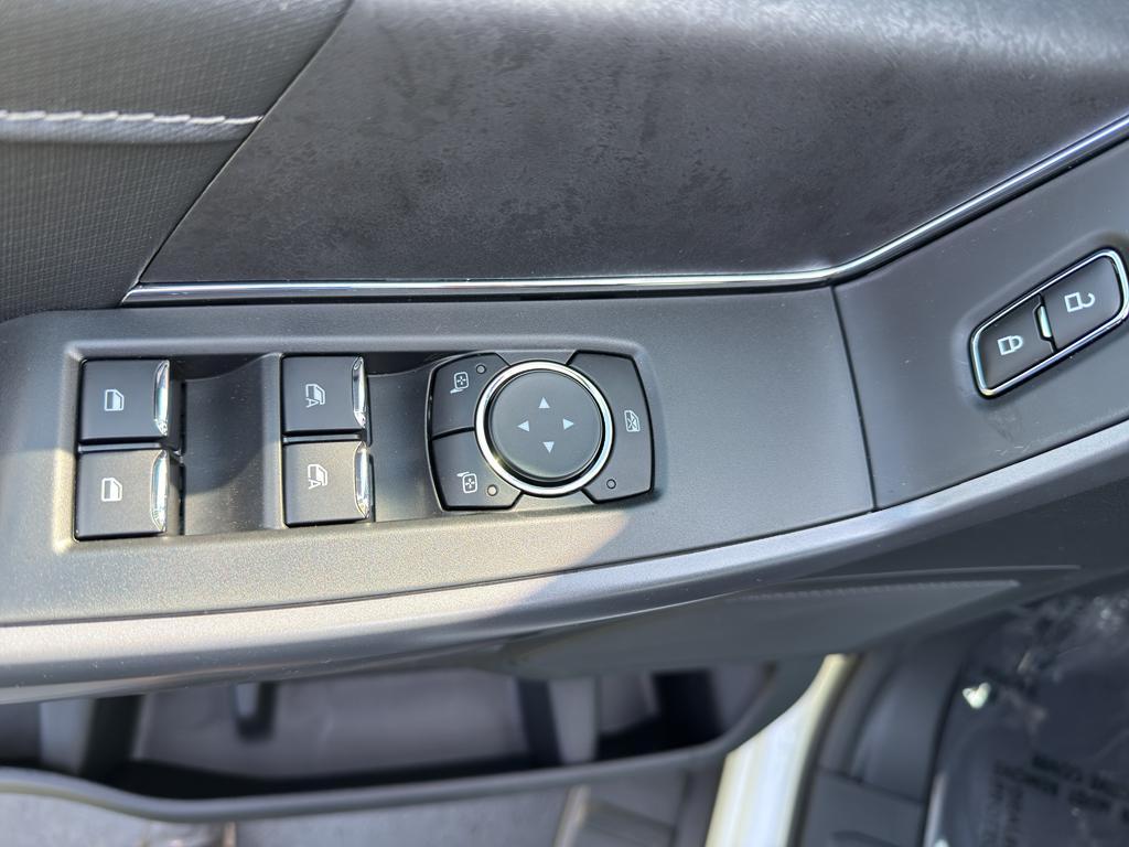 new 2025 Ford F-150 car, priced at $61,320