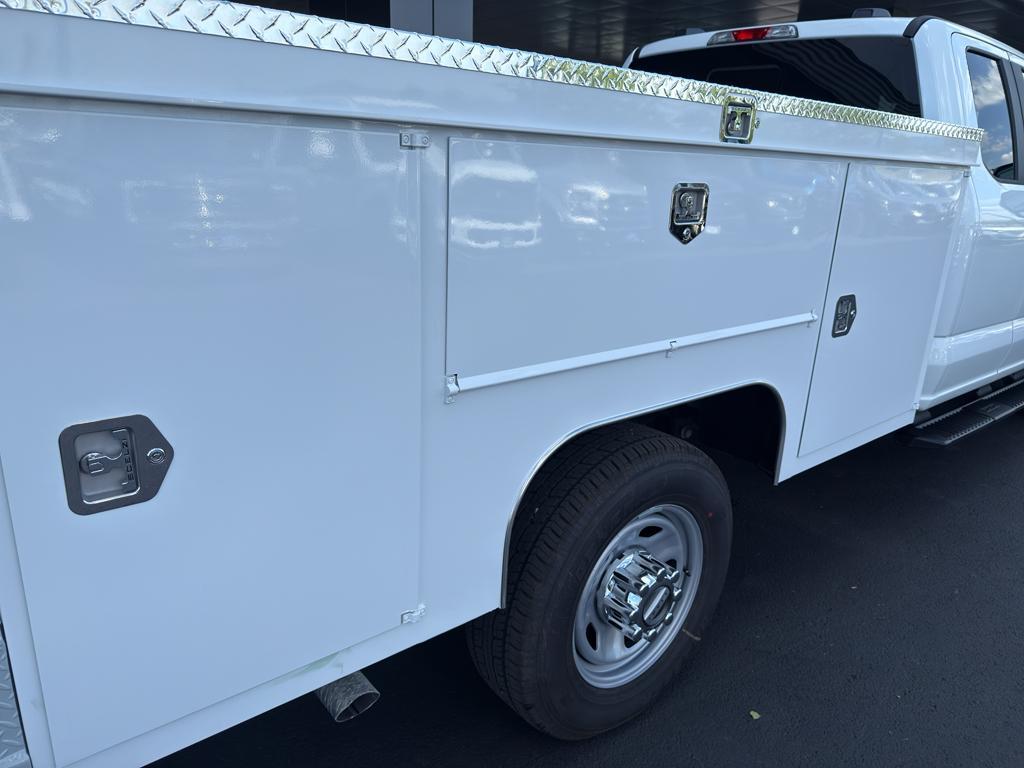 new 2025 Ford F-350 car, priced at $58,310