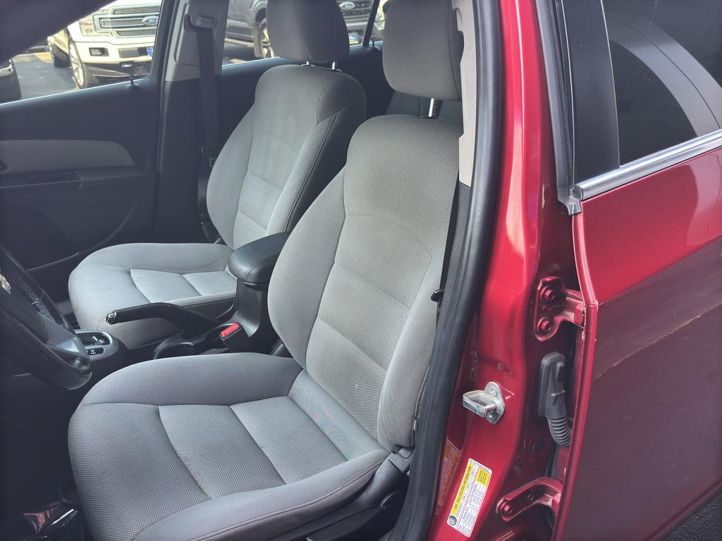 used 2014 Chevrolet Cruze car, priced at $7,995