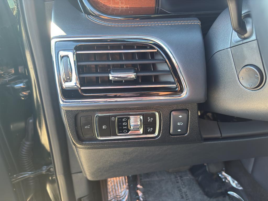 used 2024 Lincoln Navigator car, priced at $92,584