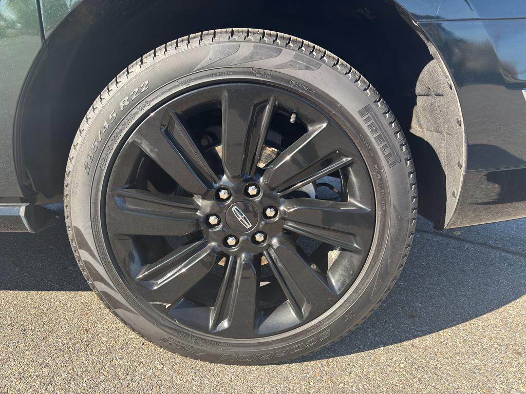 used 2024 Lincoln Navigator car, priced at $92,584