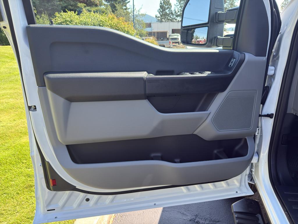 new 2025 Ford F-350 car, priced at $58,310
