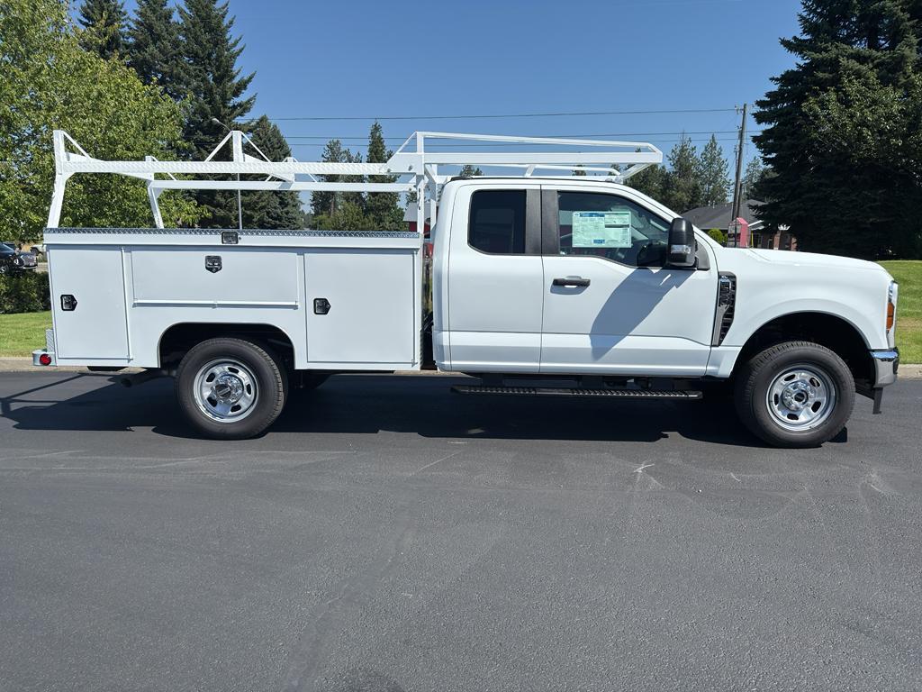 new 2025 Ford F-350 car, priced at $58,310