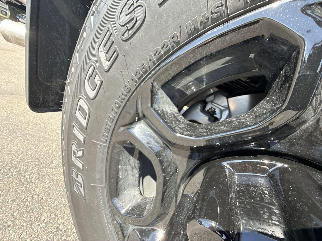 new 2025 Ford F-350 car, priced at $63,975