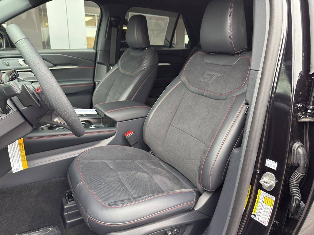 new 2025 Ford Explorer car, priced at $61,860