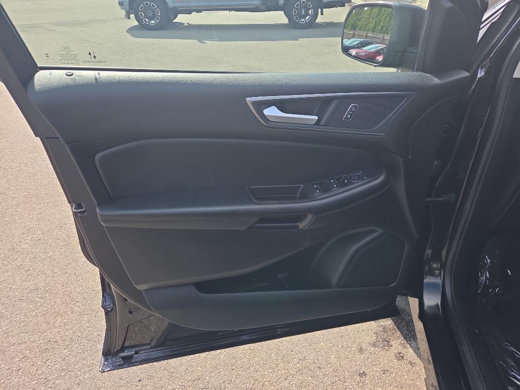 used 2023 Ford Edge car, priced at $24,888