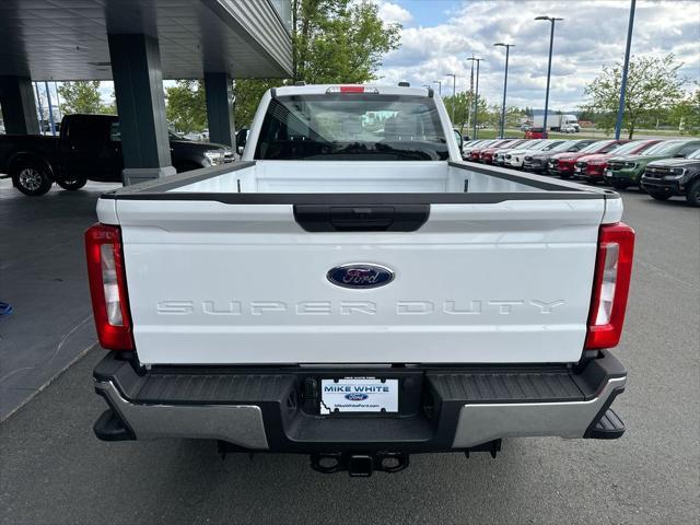 new 2025 Ford F-250 car, priced at $52,640