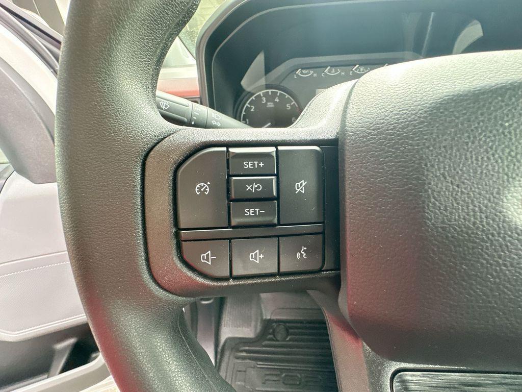 new 2025 Ford F-250 car, priced at $52,640