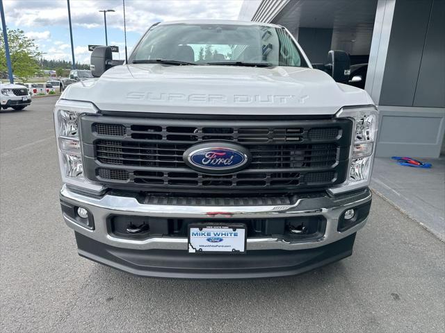 new 2025 Ford F-250 car, priced at $52,640